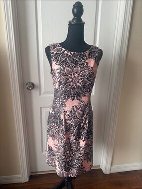 Sleeveless Pink Floral Lace-Print Sheath Dress